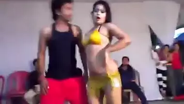 Asian Dancer 