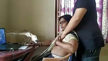 Chennai’s working milf enjoys Tamil sex with her Devara