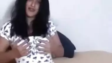 Plump breasted attractive bhabi mounts and jerks off 