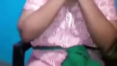 Exclusive- Sexy Indian Wife Boob Sucking By Hubby