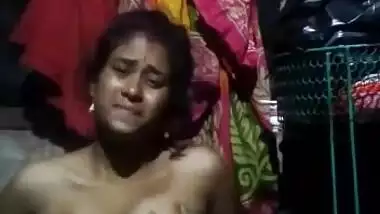 Village Bhabhi Shows Her Nude Body