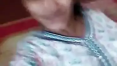 desi girl showing her thick hairy pussy