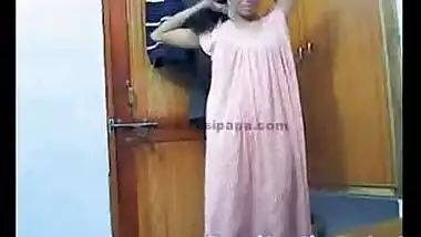 Sexy bhabhi wearing clothes after sex