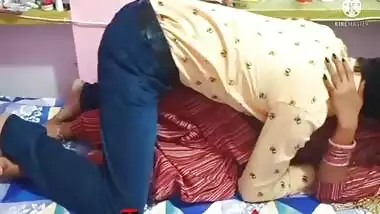 Pooja Bhabhi Ko Sote Waqt Choda Mj A Gya