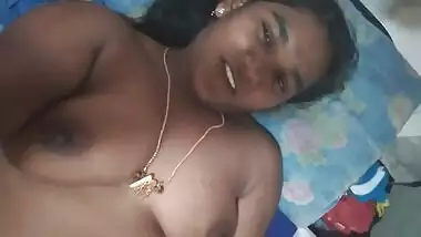 Tamil Bestie Showing Her Boobs To Boy Bestie & Talking So Hot In Tamil