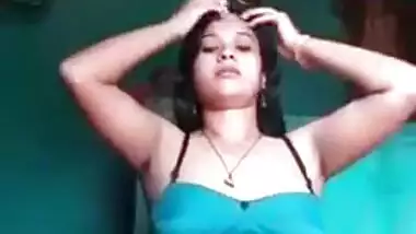 Dehati Gaon Ki Randi Stripping Video