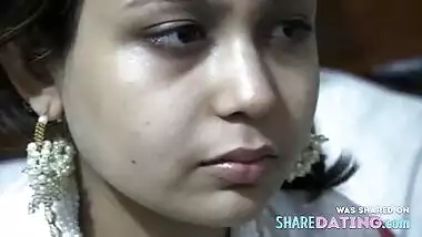Sexy Paki Saira Khan Having Homemade Sex With Husband