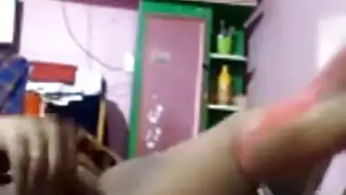 Masturbating Video Of Indian Bhabhi In Blue Saree
