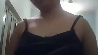 Busty Desi loves to flash on webcam-2