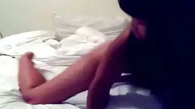 Desi Teen honey fingers herself for boyfriend over livecam