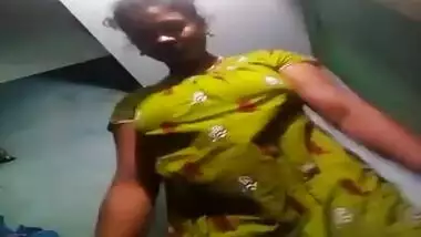 Sexy Tamil Girl 5 Clips Part 2