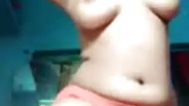 Sexy Dehati girl nude MMS selfie