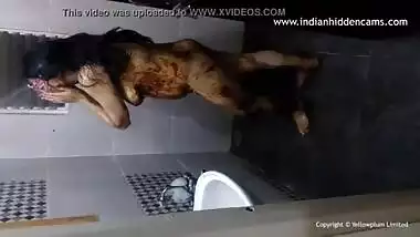Hot Indian Bomb Babe Masturbating - IndianHiddenCams.com