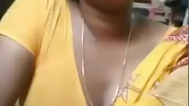 Desi sexy village wife on cam