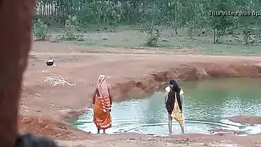 Indian village ladies cleaning pussy and ass