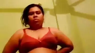 Desi village bhabi show her big boobs and ass