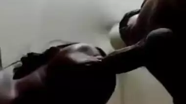 Desi oral XXX sex of Bangladeshi wife and young man captured from below
