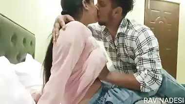 Desi queen Ravina sucking big indian cock and fucked by him