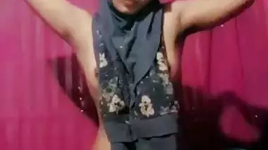 Hijab college girl small boobs show for boyfriend