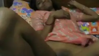sexy northindian spread her legs