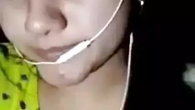 Beautiful girl boobs show on video call viral show