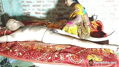Massage turns a man into an animal in a desi sex video