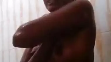 Swathi Naidu Telugu Babe Sex Video Taking Shower