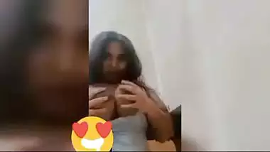 Chubby girl live video call sex fingering pussy