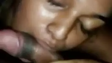 Srilankan big boobs girlfriend hottest blowjob