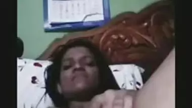 Sexy Lankan Girl Fingering