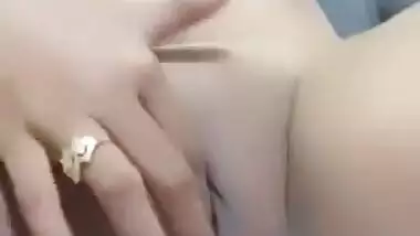 Beautiful Nepali Wife Fingering Video