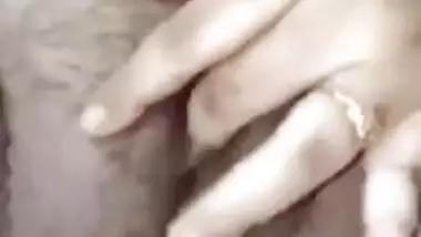 Desi Boudi Fingering Pussy