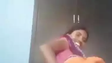 Telugu Desi XXX housewife showing her perfect boobs and pussy