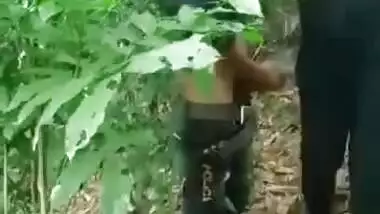 Desi village girl sex with lover in jungle