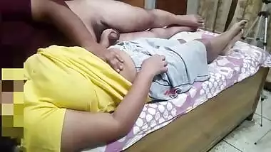 Desi sexy aunty fucking with husband best friend video 5