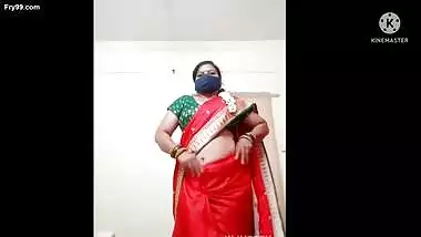 Marathi Divya aunty in Red saree Sexy look