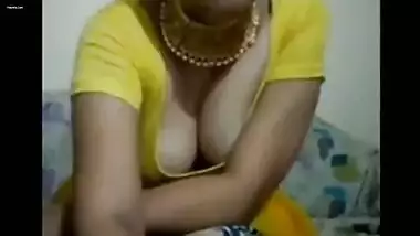 XXX Indian girl is possessor of juicy boobs with sexy big nipples