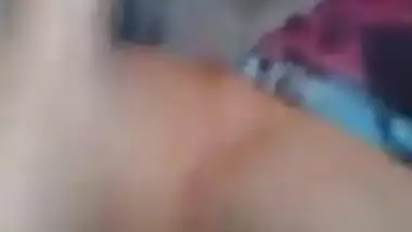 Indian Girl masturbate so hard