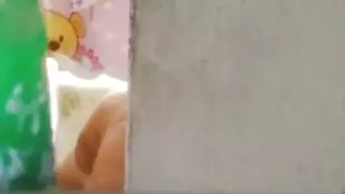Mom natural boobs caught while bathing