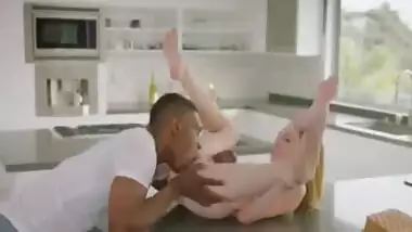 How can such huge & thick cock enter her small pussy