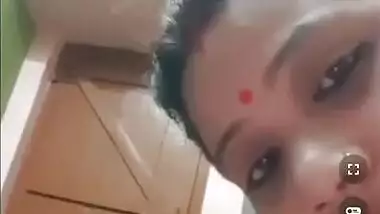 Booby Dehati Village Wife Showing Her Naked Big Boobs Video
