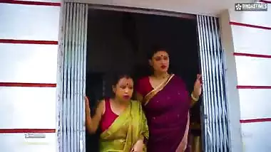Desi Dirty Indian Servant caught Two Bhabhi ji and Devar having sex when no one at home ( Hindi Audio )