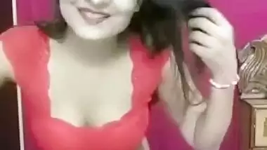 Sexy Teen in Red Blouse Hot dance