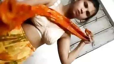 Desi very hot girl romance with lover