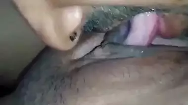 Hijab girl pussy fucking in Bangladeshi sex clip