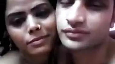 Indian love kisses her sex partner who films a XXX movie about their life