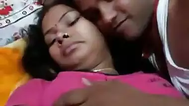 newly wed desi wife doggi