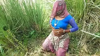 Outdoor Steamy Chubby And Busty Aunty Sex Desi Indian Sex