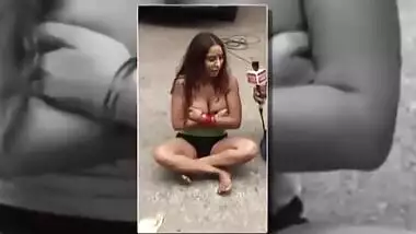 Actresses Sri Reddy Remove clothes in public