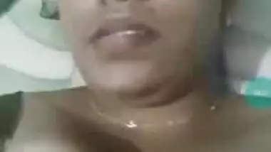 Desi aunty video call romance with lover